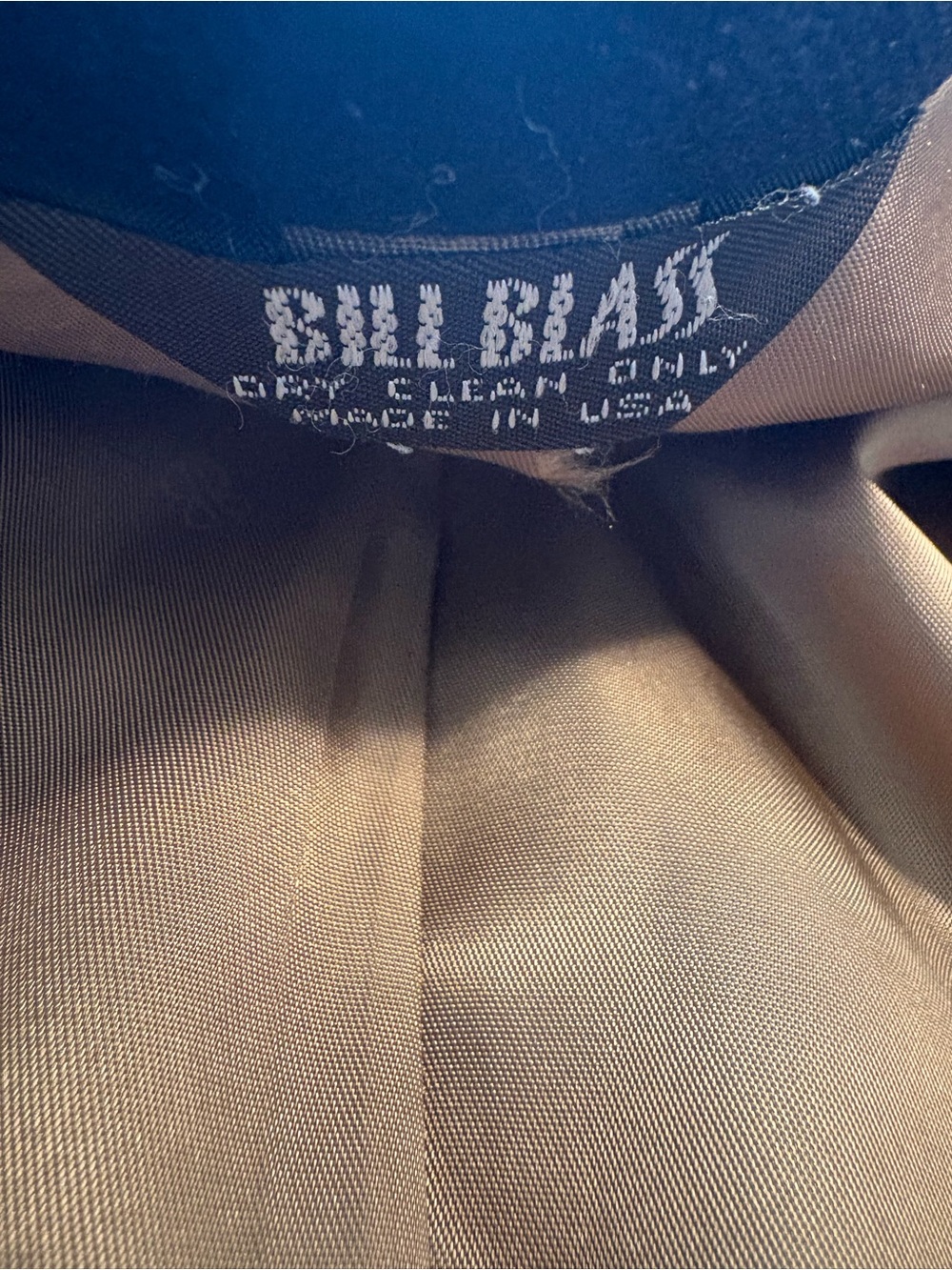 Bill Blass Navy Wool Blazer Gold Buttons Vintage Buffums small men or women’s - Picture 8 of 9
